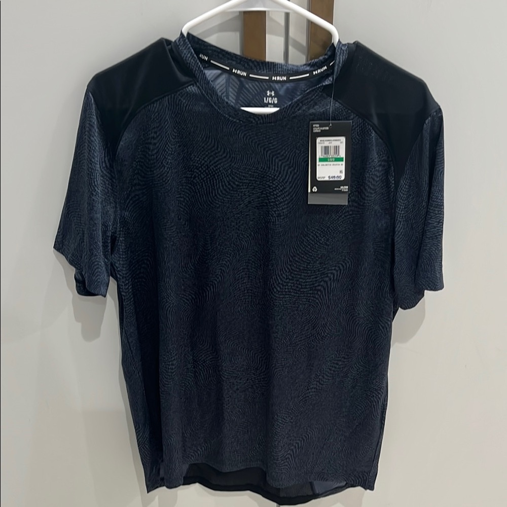 Under Armour Black Short Sleeve Tee